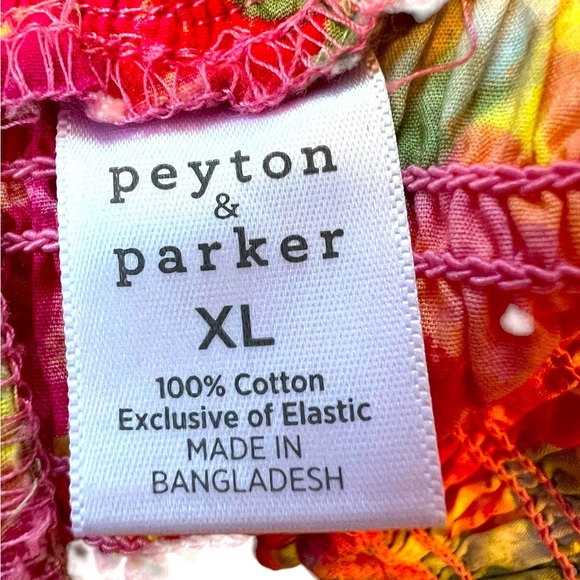 Vibrant Floral Maxi Dress with Raffles Sixe XL - Picture 9 of 10